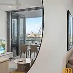Luxury Retreat Qwr River & Views Apartment Brisbane