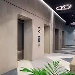 2Br Luxury Retreat With Rooftop Pool Access