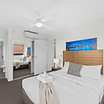 Comfy And Bright Apartment With Huge Balcony!