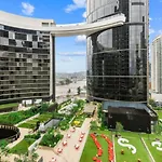 Central Brisbane Gem Walk To River Attractions