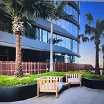 Entire Flat W Infinity Pool And 5M Walk To Fort Valley Station