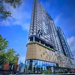 Entire Flat W Infinity Pool And 5M Walk To Fort Valley Station