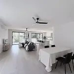 Modern Comfort Inner City