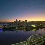 W Brisbane