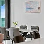 5 Star Queens Wharf 2Br 2Ba High Floor Epic Views