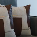 Qw Luxury River Views *