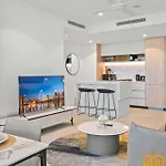 Qw Luxury River Views Apartment *