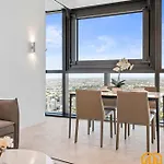 Apartment Qw Luxury River Views