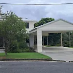 Wynnum Creek Retreat