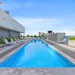 Trafalgar Lane Apartments By Cllix