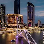 Stylish With Pool Sauna And Gym Brisbane