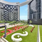 Apartment Stylish With Pool Sauna And Gym Brisbane