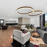 Apartment Stylish With Pool Sauna And Gym Brisbane