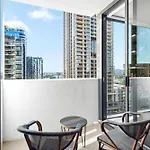 Stylish In Southbank Location With Parking *