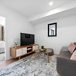 Stylish In Southbank Location With Parking * Brisbane