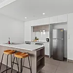 Spacious With Stunning Views And Car Park! *