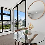 Spacious With Stunning Views And Car Park! Apartment
