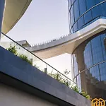 Elegant City Escape 1-Bedroom Riverfront Stay