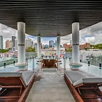 Valley Lookout - Luxe 1br Exclusive Rooftop Pool
