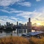 Townhouse In Auchenflower