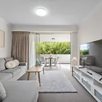 Leafy And Quiet 2br - Close To Hospital With Parking *