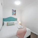Leafy And Quiet 2br - Close To Hospital With Parking Apartment