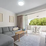 Leafy And Quiet 2br - Close To Hospital With Parking *