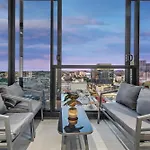 Apartment Views 2br With Infinity Pool, Gym And Parking Brisbane