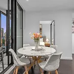 Apartment Views 2br With Infinity Pool, Gym And Parking Brisbane