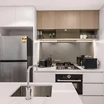 Affordable Luxe And River Views 5 Star Amenities *