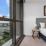 Affordable Luxe And River Views 5 Star Amenities Apartment Brisbane
