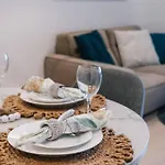 Affordable Luxe And River Views 5 Star Amenities * Brisbane