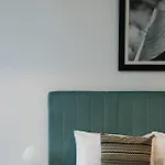 Affordable Luxe And River Views 5 Star Amenities Apartment