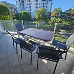 Spacious 2 Bedroom Next To The River