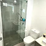 2bedroom 2bath In Garden Brisbane