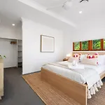 Inner Townhouse *
