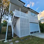 Holiday home Oxley Mineral Pool & Private Suburbanstay