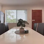 Family Haven In Sunnybank With 2Br 2Bath 3 Beds