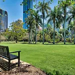 Skyline Stunner 3bed-2bath-1car-views - Cbd Apartment Brisbane