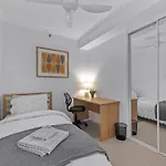 Apartment Skyline Stunner 3bed-2bath-1car-views - Cbd *