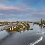 Skyline Stunner 3bed-2bath-1car-views - Cbd * Brisbane
