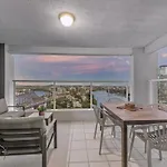 Skyline Stunner 3bed-2bath-1car-views - Cbd Brisbane