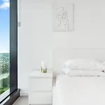 Huge 3bed 3bath Skyhigh View *