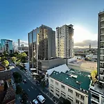 1Br Apt With Stunning City Views Heart Of Brisbane
