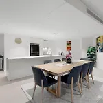 Huge 3bed 3bath Skyhigh View * Brisbane