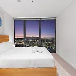 Huge 3bed 3bath Skyhigh View Apartment *