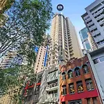 Elevate Brisbane City - Views, Pool, Sauna & Gym