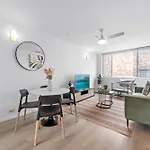 Apartment Spacious 1br Near Hospital, Qut And Cbd With Parking!