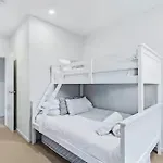 Apartment Park Ave Retreat - 3 Carparks, Wifi, Bbq, King Bed