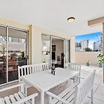 Stylish Escape Free Parking For 2 Walk To Cbd Brisbane